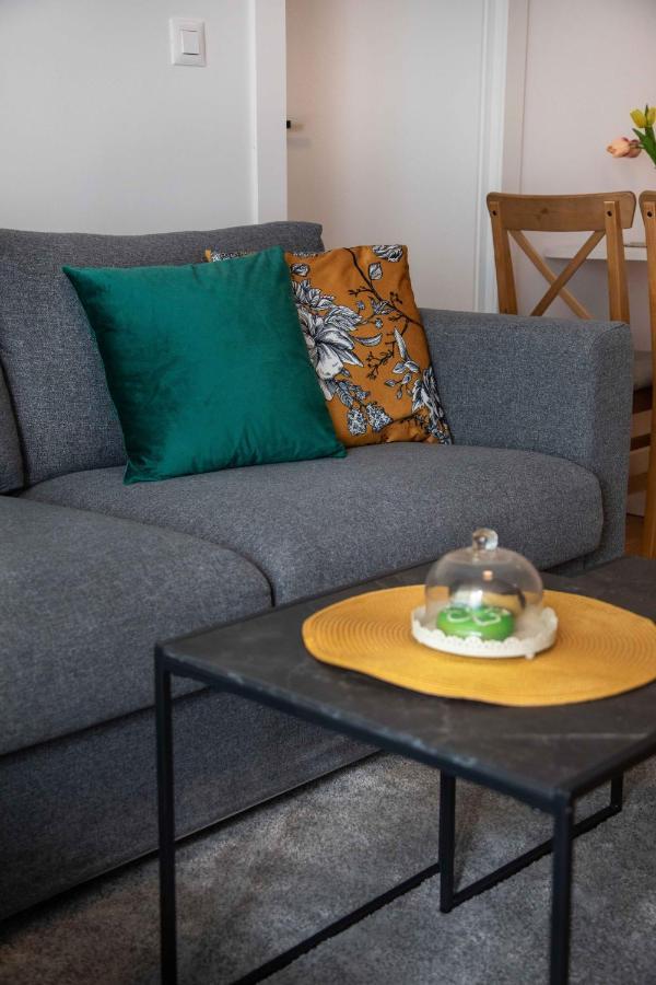 Design 2Bdr Apartment With Balcony- Free Parking Zagreb Exterior foto